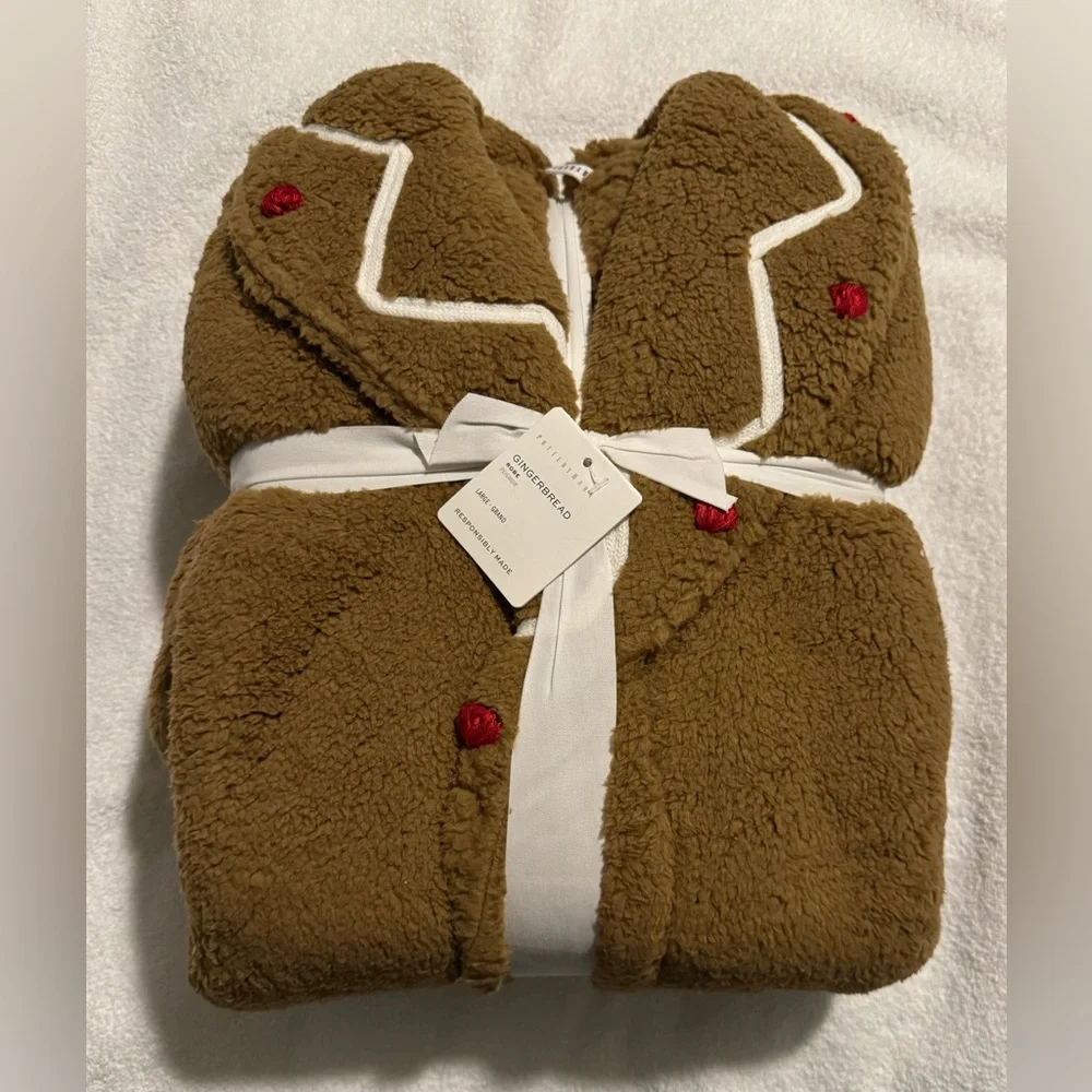 #610 - Pottery Barn Unisex Gingerbread Cozy Plush Teddy Bear Holiday Robe - Picture 6 of 15